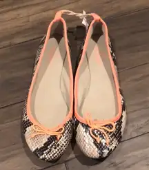 Women’s  Flats