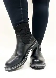 Corky's Cabin Fever 8 Black Ankle‎ Boots Sock Top Lug Sole Comfort Casual Shoes