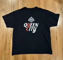 Cincinnati Bearcats Crosstown Shootout Queen City Basketball Black T-Shirt