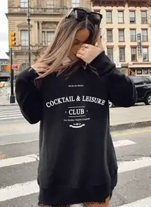 ‘Cocktail & Leisure Club’ Crewneck Sweatshirt Black Size S