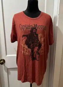 Lucky Brand Captain Morgan Burgundy Graphic Short Sleeve Top in XL