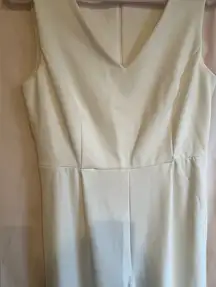 Calvin Klein  size 8 white  jumpsuit V-Neck Sheath Mini Dress