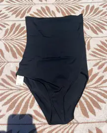 NWT ARIE BLACK HIGH WASTED BOTTOM