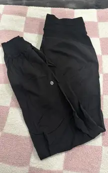 Lululemon Joggers Dance Studio