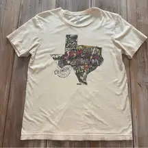 XOXO Cream Texas Graphic Tee Medium