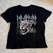 Oversized graphic tee