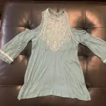 Boho teal cold shoulder top M EUC‎