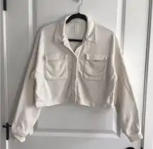 Alo Yoga Renown Cropped Button-Up Pullover Top in WHITE  XSmall