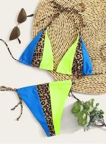 Shein Colorblock Triangle Tie Side Bikini Swimsuit Size M.