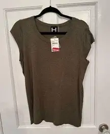 H by Bordeaux olive Top with buttons NWT size XS