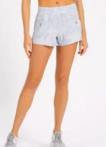 Vuori Dash‎ Light Camo Print Athletic Shorts Gray Size Medium