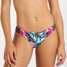 ✨ Light Pink ’Marly’ Side Strap Bikini Briefs by Venice Beach✨