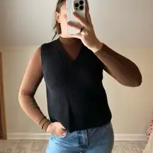 Zara: Black Knit Vest