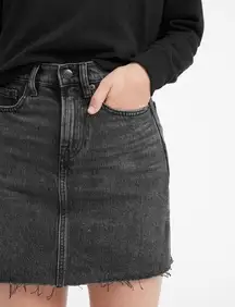 EVERLANE The Denim Skirt in Black Sz. 27