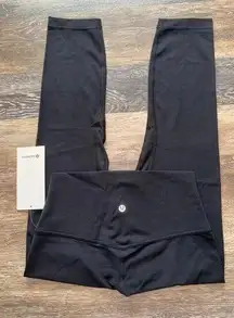 Lululemon Align High Rise 23” Black Size 8 NWT