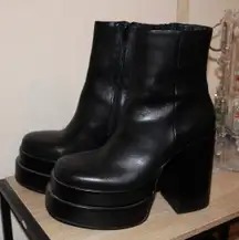 Steve Madden cobra black platform boots