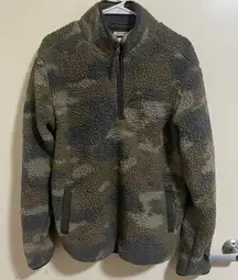 Thread & Supply Women's Pullover Sherpa Green Camouflage Sweater (Size Medium)