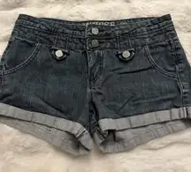 Vintage blue jean shorts with a zipper closure.❗️Size large, but runs small❗️