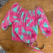 Bright beachy summer top! Colorful, lightweight, 3/4 sleeves. Beach Party!