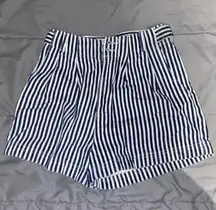 high waisted mom shorts size 25