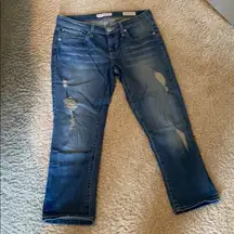 Guess med rise distressed ankle skinny jean sz28