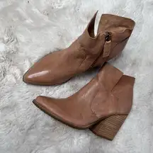 Kelsi Dagger Split Side Heeled Brown Ankle Booties Size 8