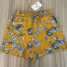 NWT Roller Rabbit Adelaide Floral Laina Shorts Yellow XS Pull On