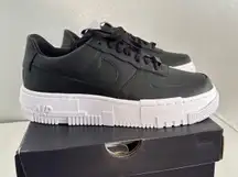 Nike Air Force 1 Pixel