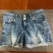 Rock & Republic Mid Rise Jean shorts