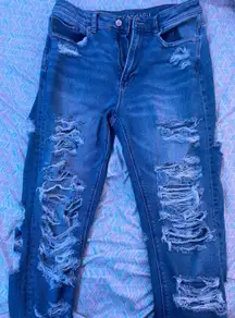 AE Mom Jeans Size 6