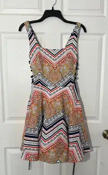 Pattern sundress with laced sides