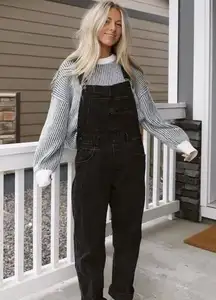 Levi's Black Denim Overalls Bib 29 Medium Boho Grunge Cozy Layers Scandi Preppy