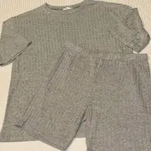 SET Short Sleeve Tee Tunic Long Shorts LARGE Ribbed Gray Sweater Lounge Casual