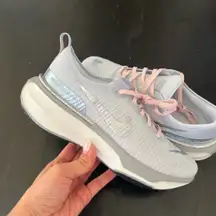 New NIKE ZoomX Invincible 3 'Photon Dust'