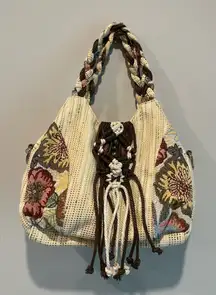 Elegant Floral Tapestry Shoulder Bag
