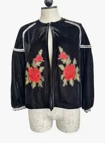 Elodie Velvet Roses Embroidered Jacket
FALL CASUAL Peasant 3/4 Sleeves Size XL