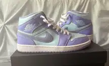 Air Jordan 1 Mid