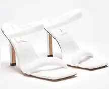 NIB‎ GOOD AMERICAN WHITE TERRY SLIP ON SANDALS