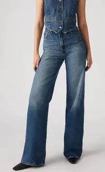 Levi’s ribcage wide leg high waisted jeans size 30
