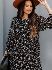 NEW -ROMANI TEXTURED FLORAL SHIFT DRESS