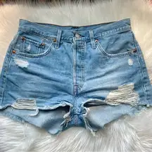 Levi's  Women’s 501 Cutoff Denim Shorty Shorts Size 28, Super Cute and Super In!