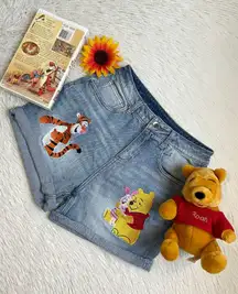 embroidered Winnie the Pooh denim high waist shorts