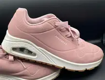 Skechers Pink Sneakers with Low-Top Design and Minimalist Style