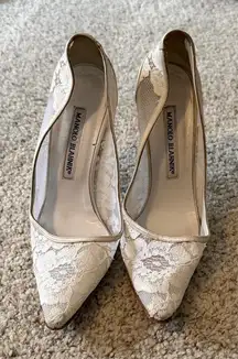 Vintage Manolo Blahnik Off White Lace Pumps