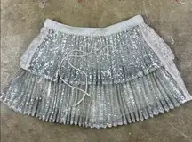 Flannel America Silver Sequin Pleated Skirt
Sz: 1