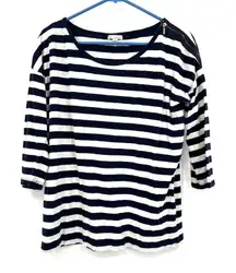Gap size medium blue white striped shirt zipper‎ shoulder detail 100% cotton