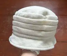 Betmar Cream Fleece Bucket Hat