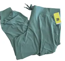 All in Motion Women's Light Green Stretch Woven Cargo pants - Size XXL - NWT
