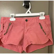 Hollister  100 Percent Cotton Size 0/ 24 2” Inseam Low Rise Women’s Shorts