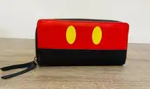 Dani by Danielle Nicole Disney Mickey Mouse wallet